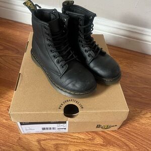 Kids doc martens